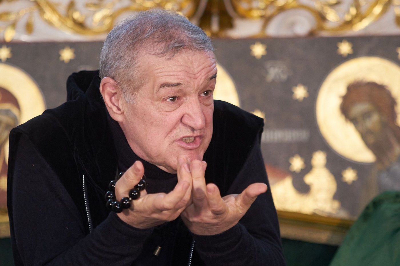 Gigi Becali a intrat în direct și ”a făcut praf” un jucător