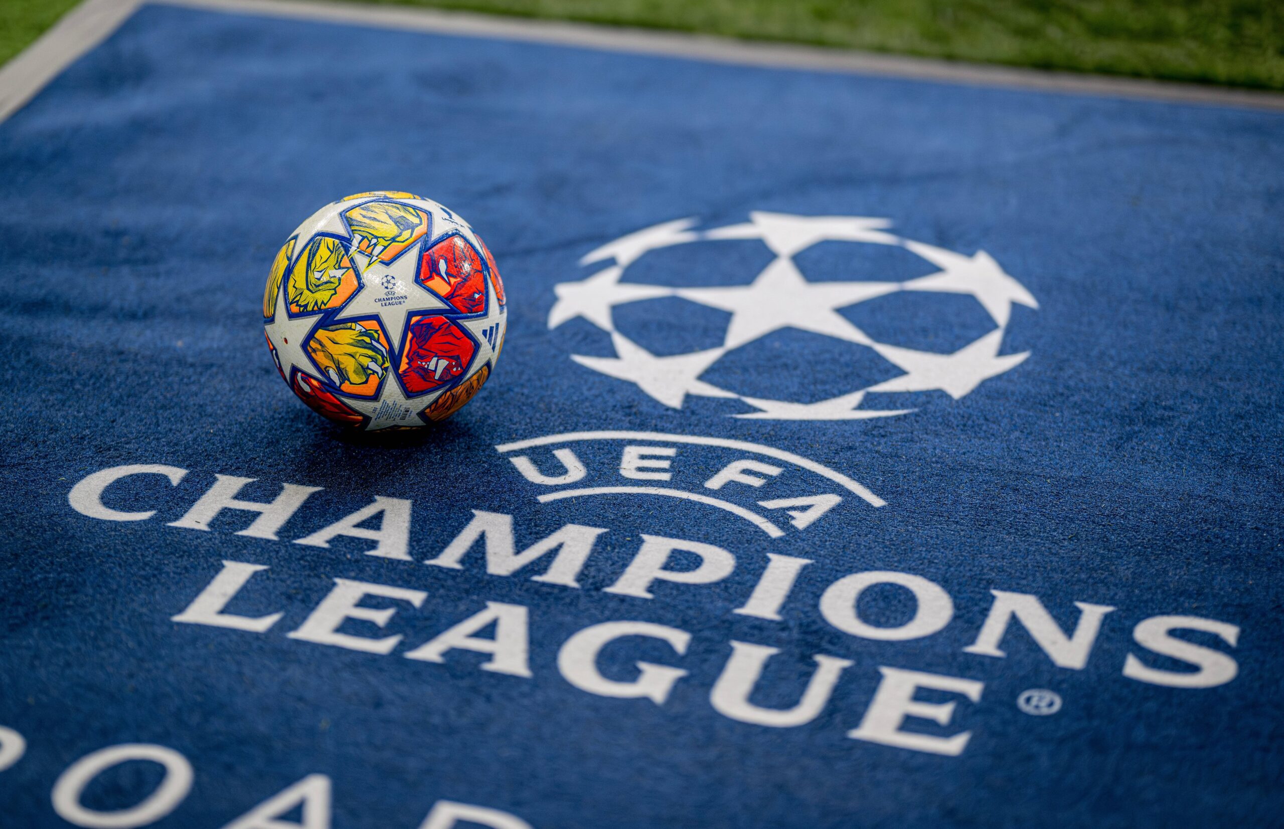 Juventus PSV / Young Boys Aston Villa, Live Video, 19:45, DGS 1&2