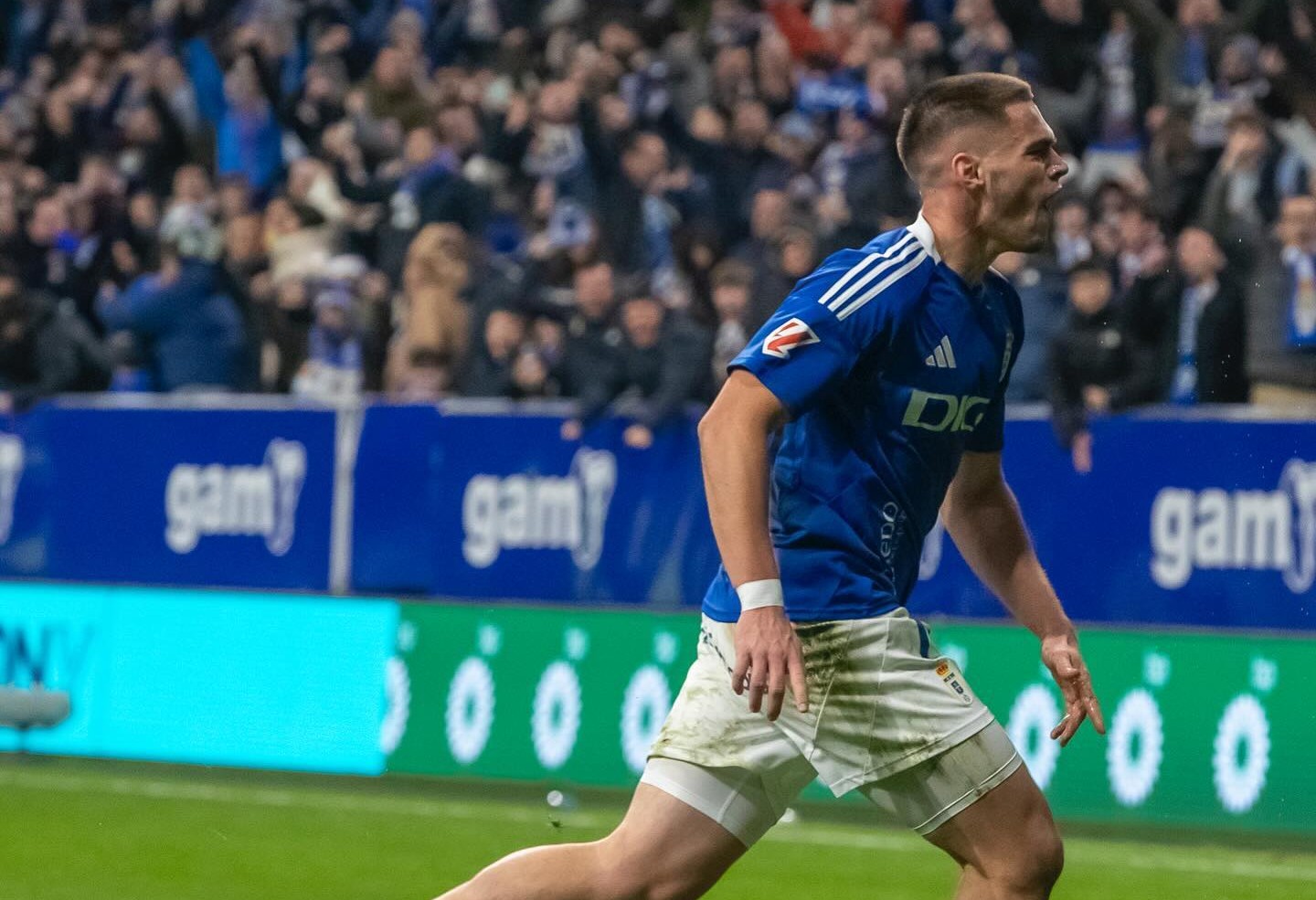 A aflat în direct pe cine vrea să transfere Rapid și a surprins: ”O să sune aiurea, dar nu știu cine e”