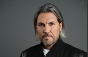 Campionul României, lider Survivor. Faimoși vs Războinici