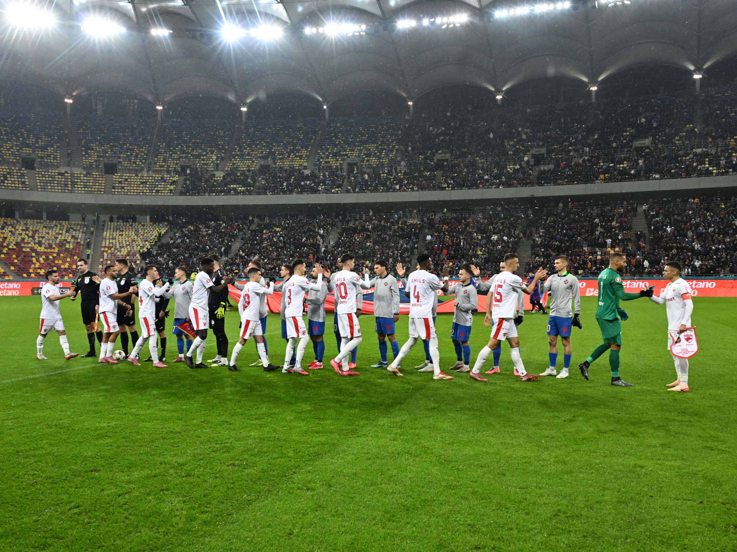 Câți spectatori au asistat la FCSB Dinamo 0
