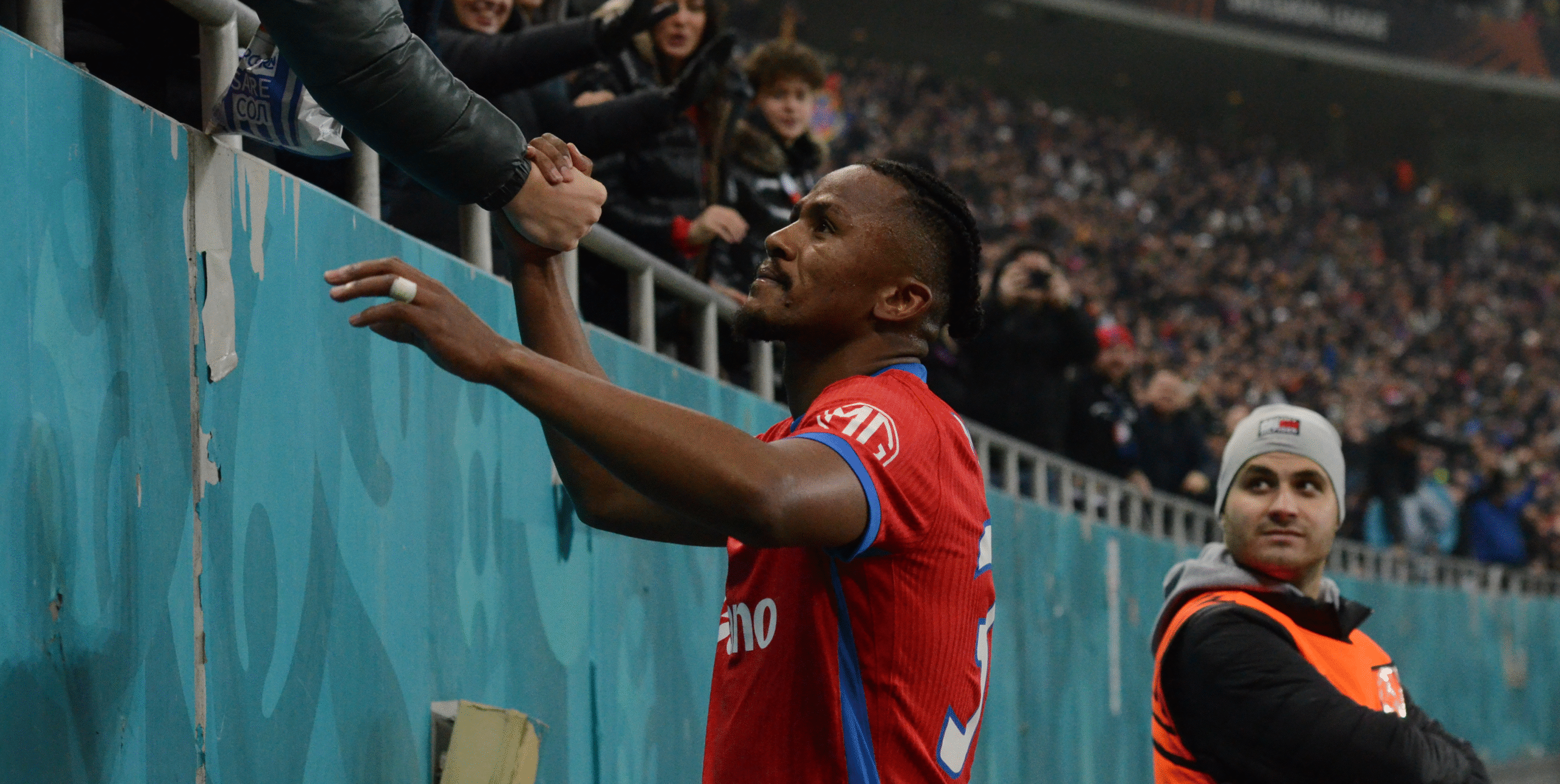 Câți spectatori au asistat la ”nebunia” FCSB Feyenoord 4