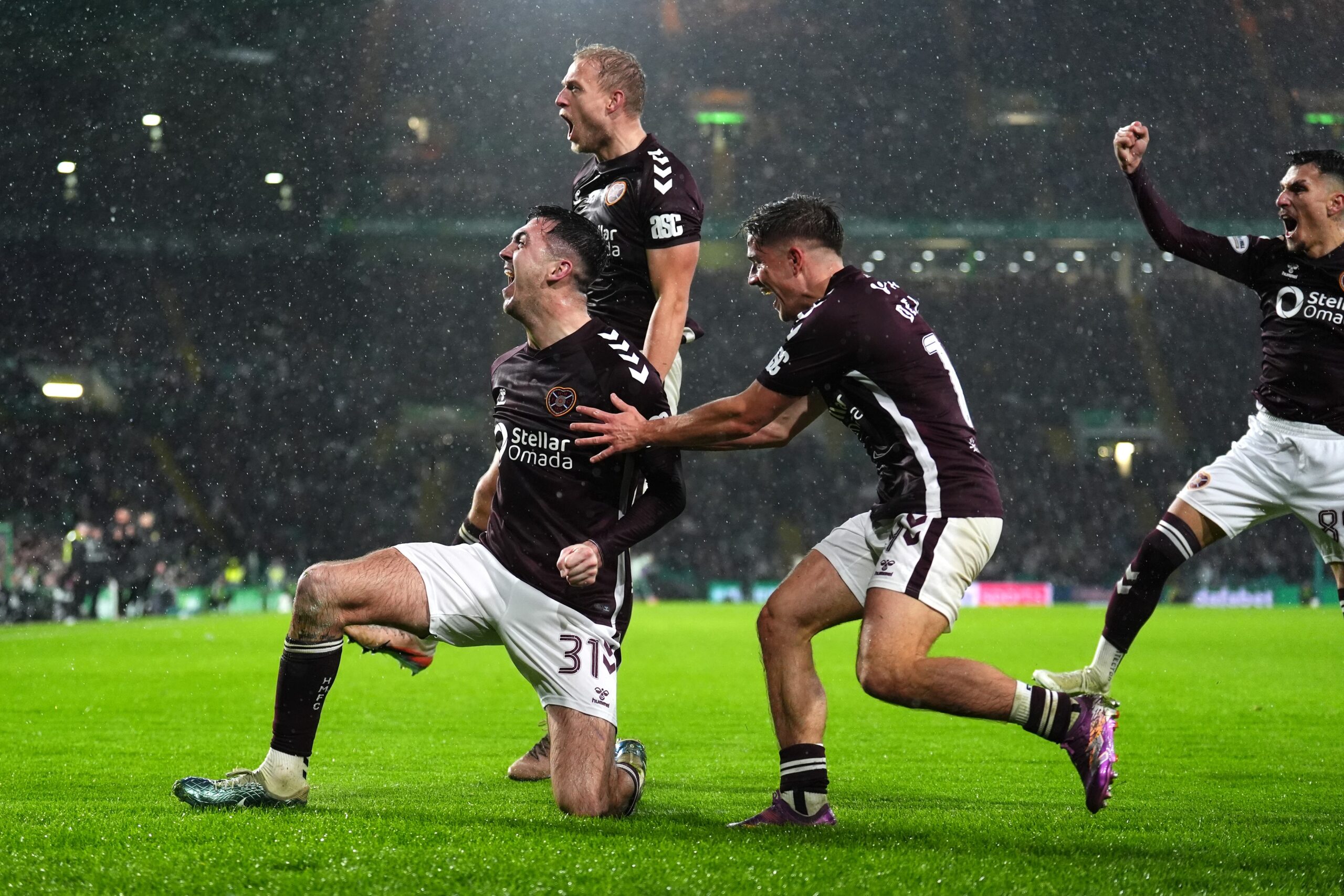 Ce surpriză: au învins o de două ori pe Celtic în două luni! N au mai luat titlul de 65 de ani