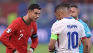 Cristiano Ronaldo a venit pe loc cu răspunsul pentru Kylian Mbappe după ce starul francez i a egalat recordul istoric