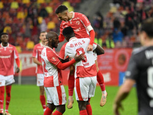 Dinamo are deficit de 2,5 milioane de euro