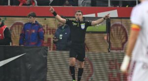 Gigi Becali l a făcut praf pe Istvan Kovacs pentru arbitrajul de la FCSB – Rapid: “Cum să faci aşa ceva?”