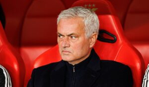 Jose Mourinho s a enervat la conferința de presă! Schimb de replici incredibil cu un jurnalist: “Te pedepsesc”