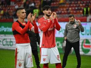 Marius Șumudică, verdict în privința jucătorului în care Dinamo își pune speranțele: „Se înmoaie de picioare”