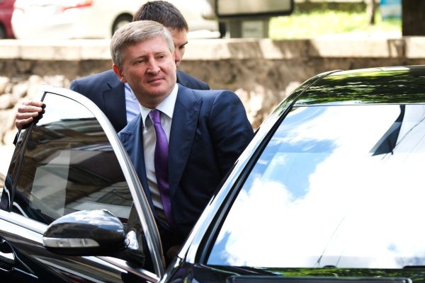 Mircea Lucescu a declanșat alarmele la reședința lui Rinat Ahmetov: ”Bodyguarzi, câini, era nebunie”