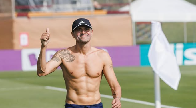 Nemaivăzut: îi pregătesc un contract pe viață antrenorului!