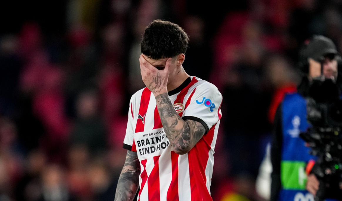 Olandezilor nu le a venit să creadă că antrenorul lui PSV nu l a titularizat pe Dennis Man în UCL