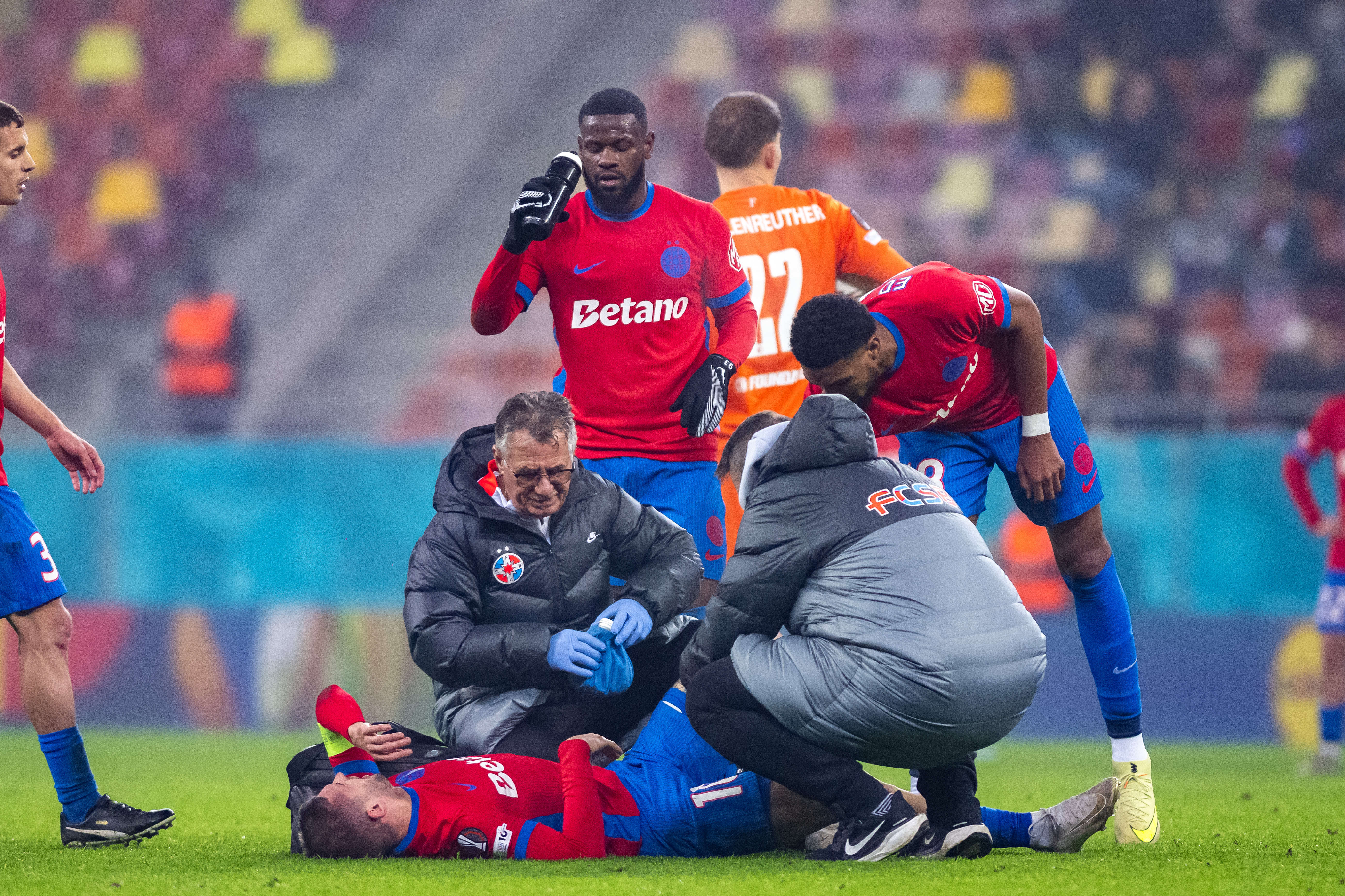 OUT de la FCSB: a plecat după ce a cerut bani mai mulți! Gigi Becali: ”Nu mai pleacă nimeni”