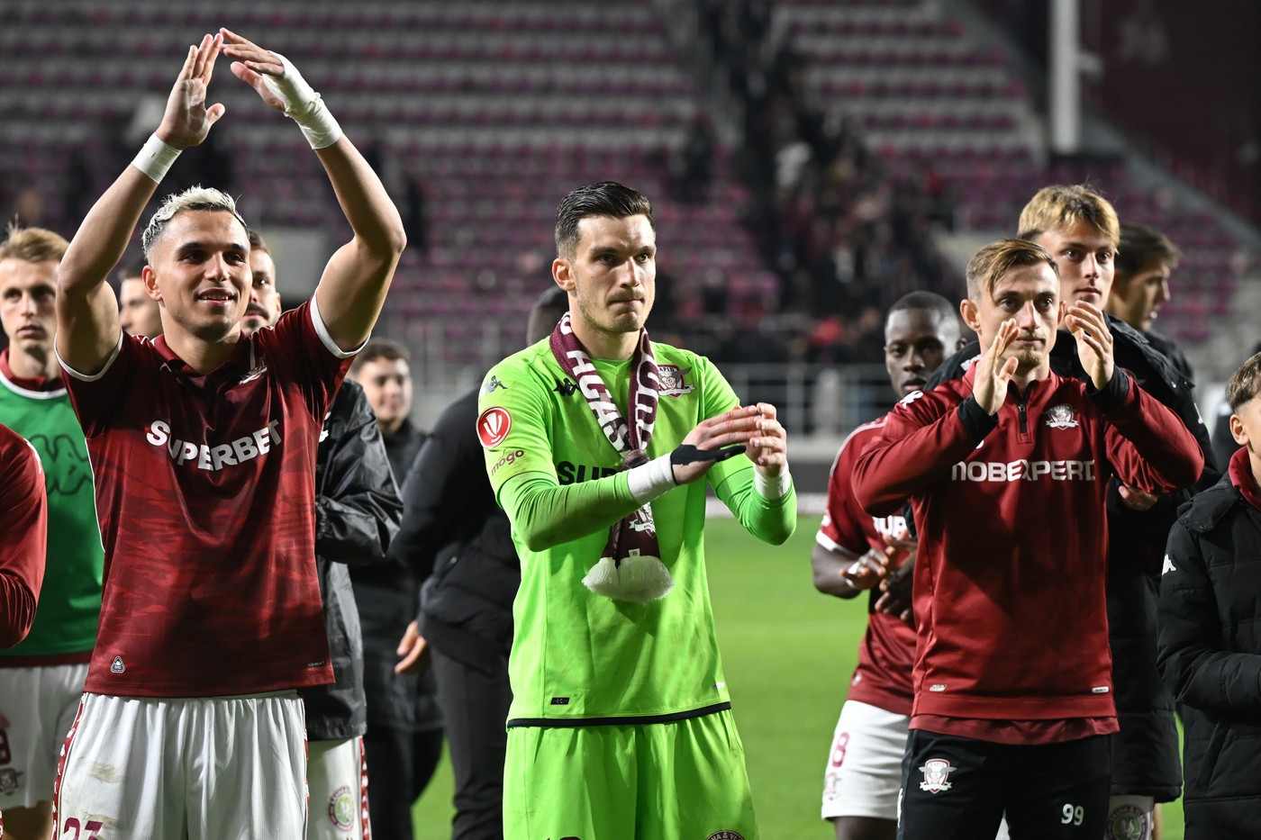 Patru echipe îl vor pe fotbalistul aflat pe picior de plecare de la Rapid!