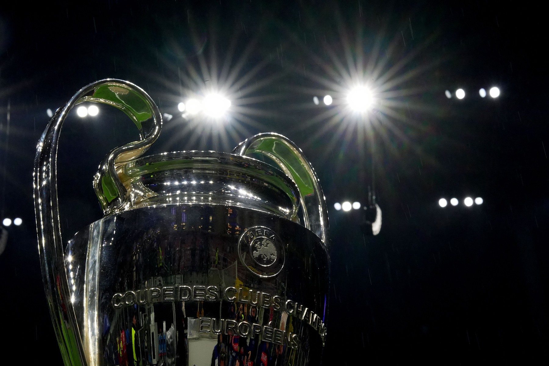 Real City / Bilbao PSG / Brugge Arsenal / Juventus Pafos, 22:00, DGS 1, 2, 3,