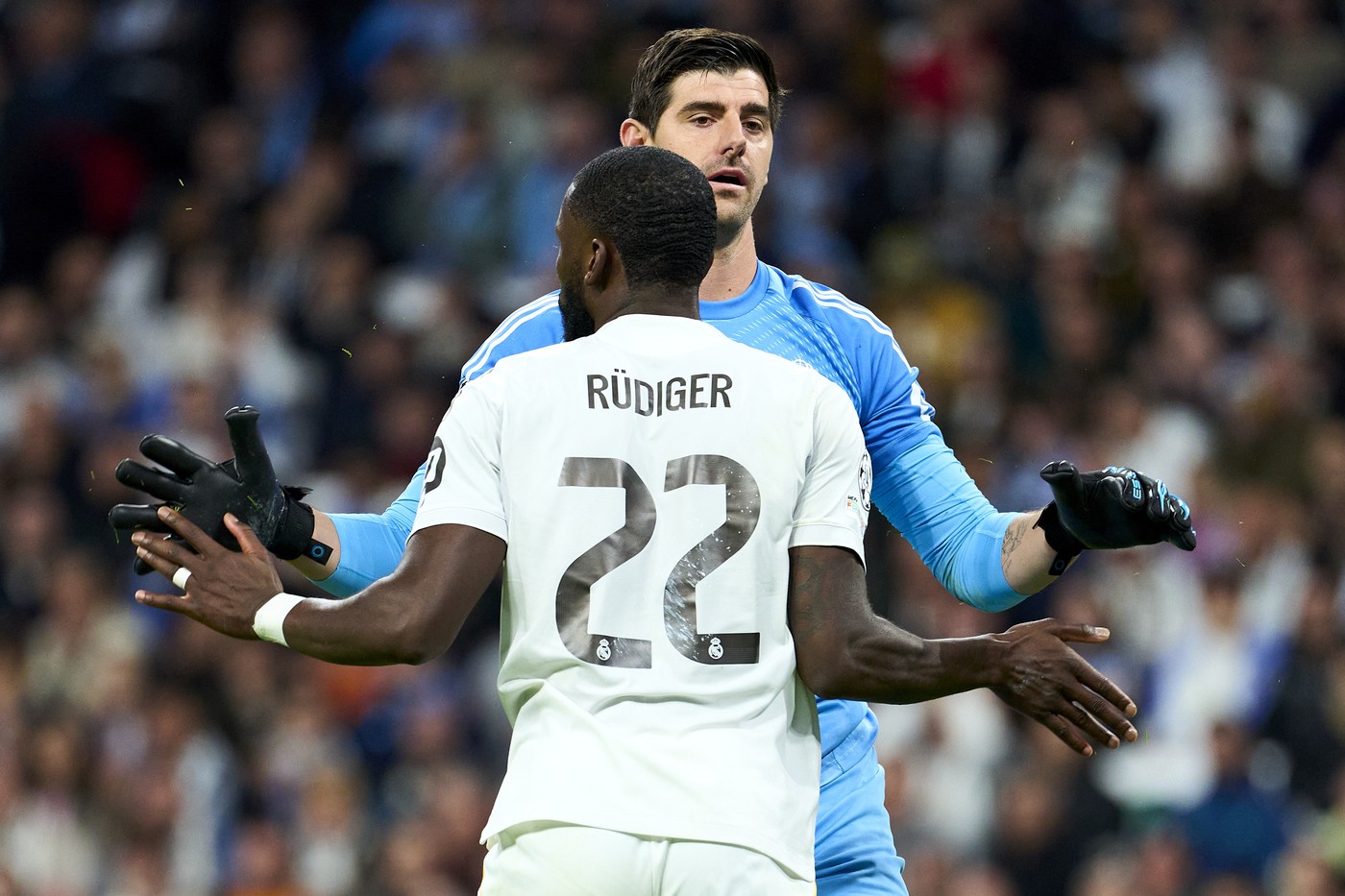 Real Madrid, echipa contrastelor: conduce două topuri opuse la final de