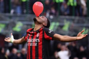 Turcii de la Fenerbahce, pregătiți de o lovitură tare pe piața transferurilor! Starul din Serie A așteptat