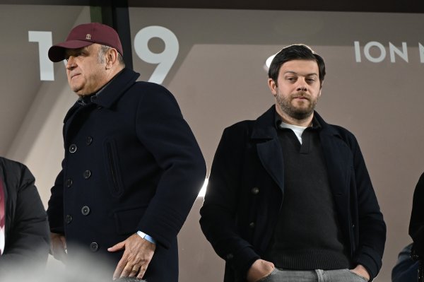 Victor Angelescu a spus ce jucători vrea să transfere Rapid în iarnă