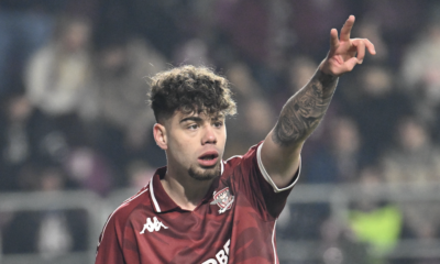 Andrei Borza semnează!