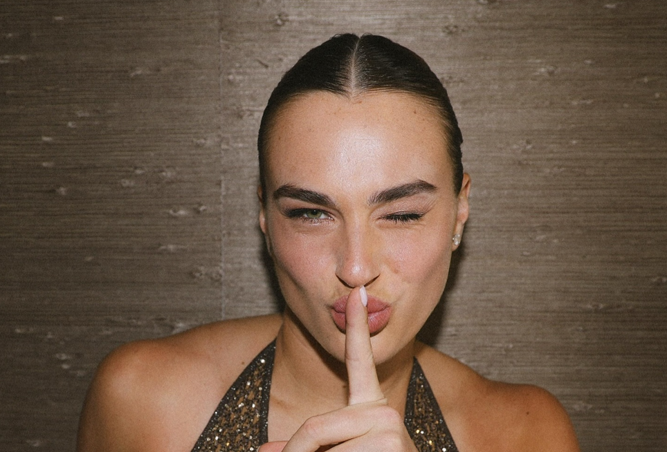 Aryna Sabalenka a "rupt" cântarul după vacanță, dar nimeni nu i stă în cale