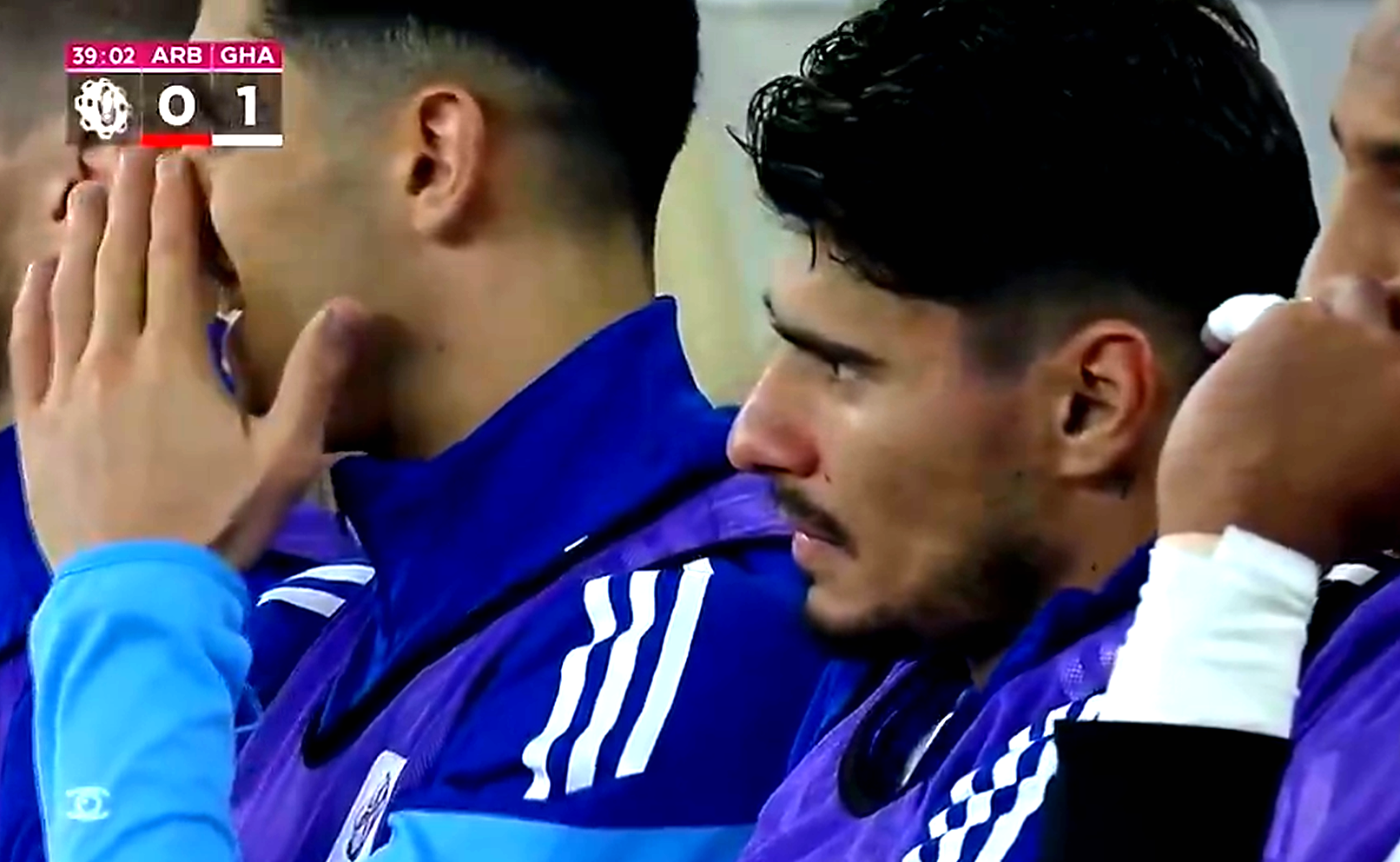 Ce lovitură: Florinel Coman, OUT după 30 de minute! Cum a fost surprins pe bancă