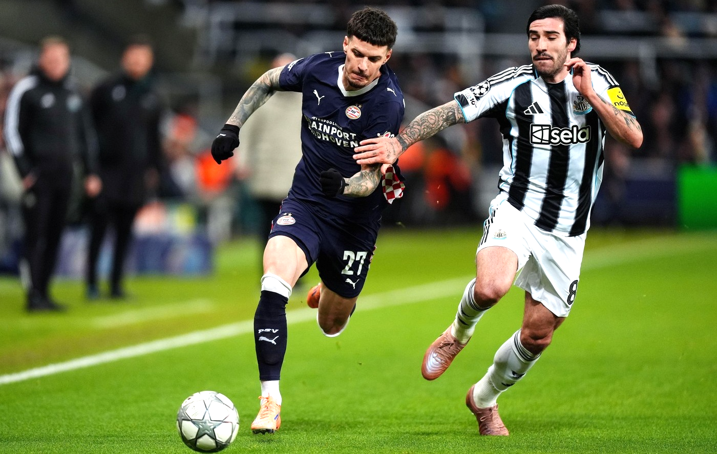 Dennis Man, 62 de minute în Newcastle PSV! Nota primită cu echipa de peste 700.000