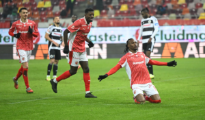 Dinamo nu vrea să se oprească din transferat