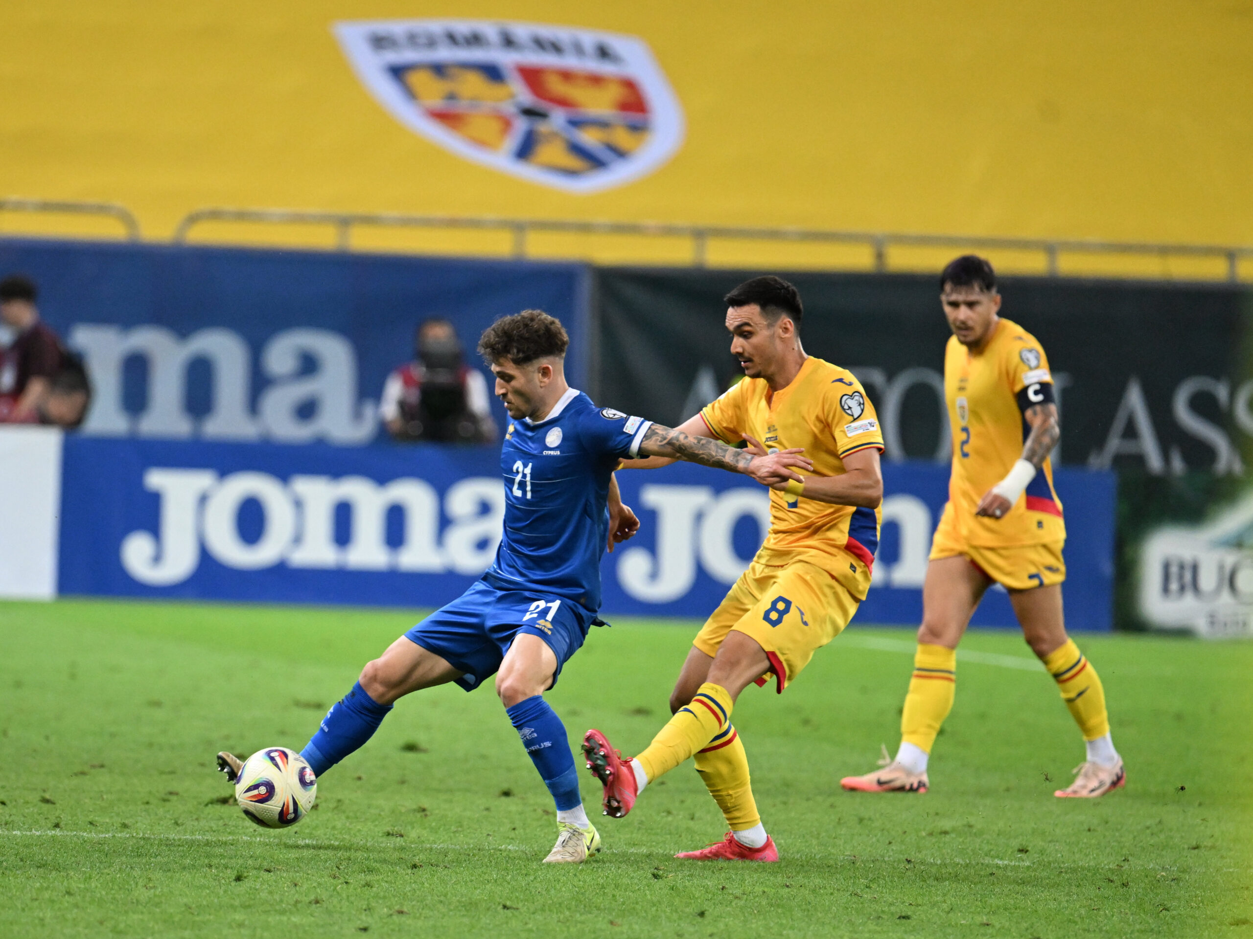 După ce a rezolvat primul transfer al iernii, Rapid negociază pentru un jucător din SuperLigă! Fotbalistul propus la schimb