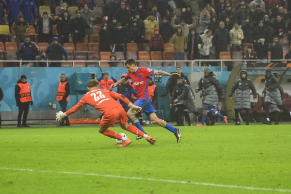FCSB Fenerbahce, de la 22:00, pe iAMsport.ro