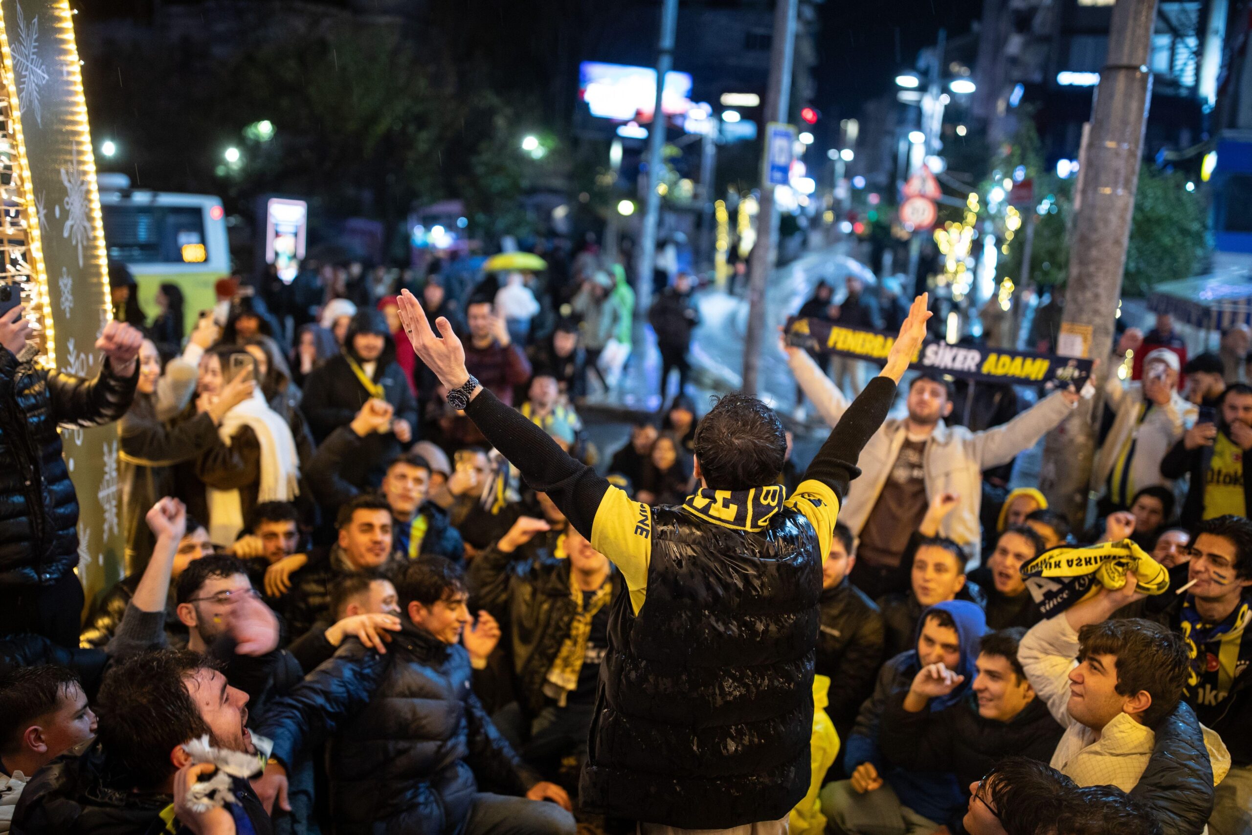 Iau cu asalt Arena Națională! Câți suporteri va avea Fenerbahce la meciul cu FCSB