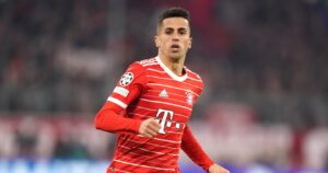 Joao Cancelo a semnat cu Barcelona