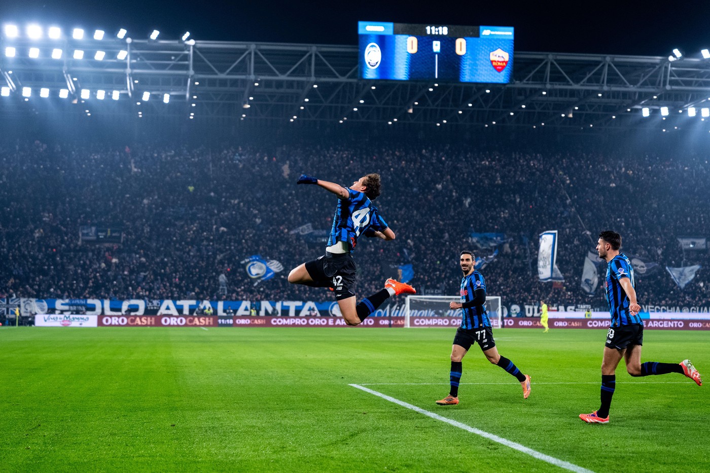 Moment rar pe un teren de fotbal: 10 minute de prelungire pentru o singură repriză!