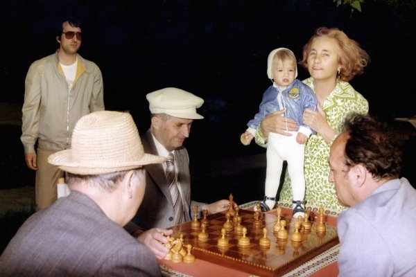 Ordinul lui Nicolae Ceaușescu i a ruinat viitorul românului care a fost ”cel mai bun din lume”: ”L am iubit enorm! I au luat pașaportul și l au dat jos din avion”