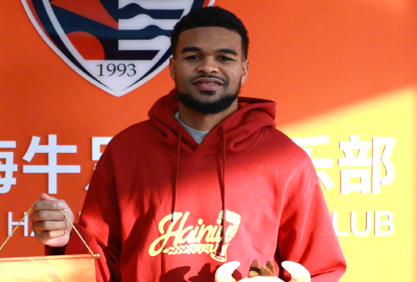 Răsturnare de situație: Malcom Edjouma a semnat! Fostul jucător de la FCSB, deturnat peste noapte