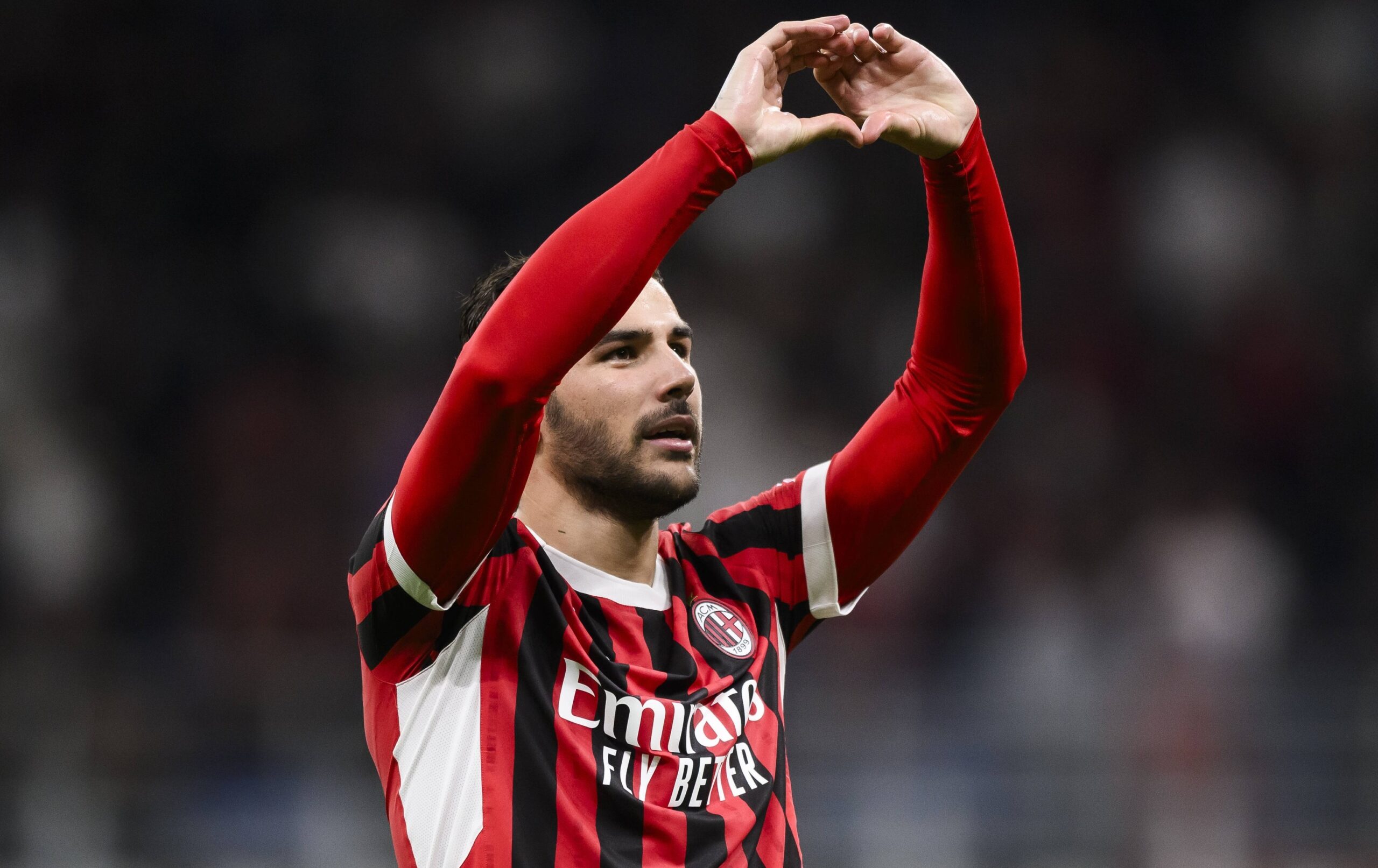 Revenire spectaculoasă: negocieri avansate pentru transferul lui Theo Hernandez!