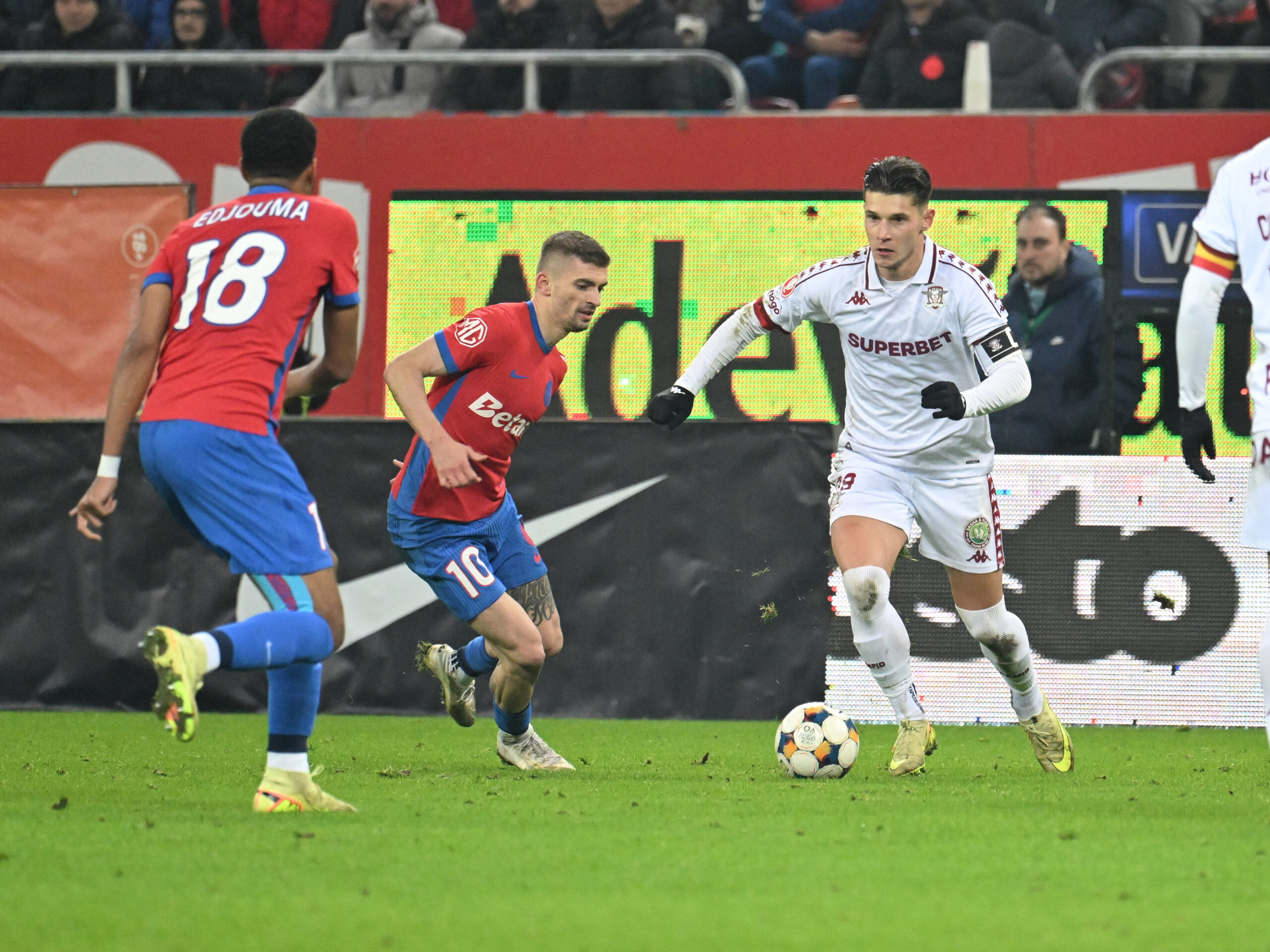 S au decis: vor să l transfere pe Alex Dobre de la Rapid!