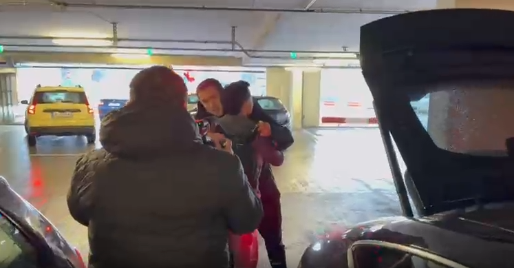 Surpriză uriașă! Cine l a așteptat pe Olimpiu Moruțan la aeroport, înainte de semnarea contractului cu Rapid
