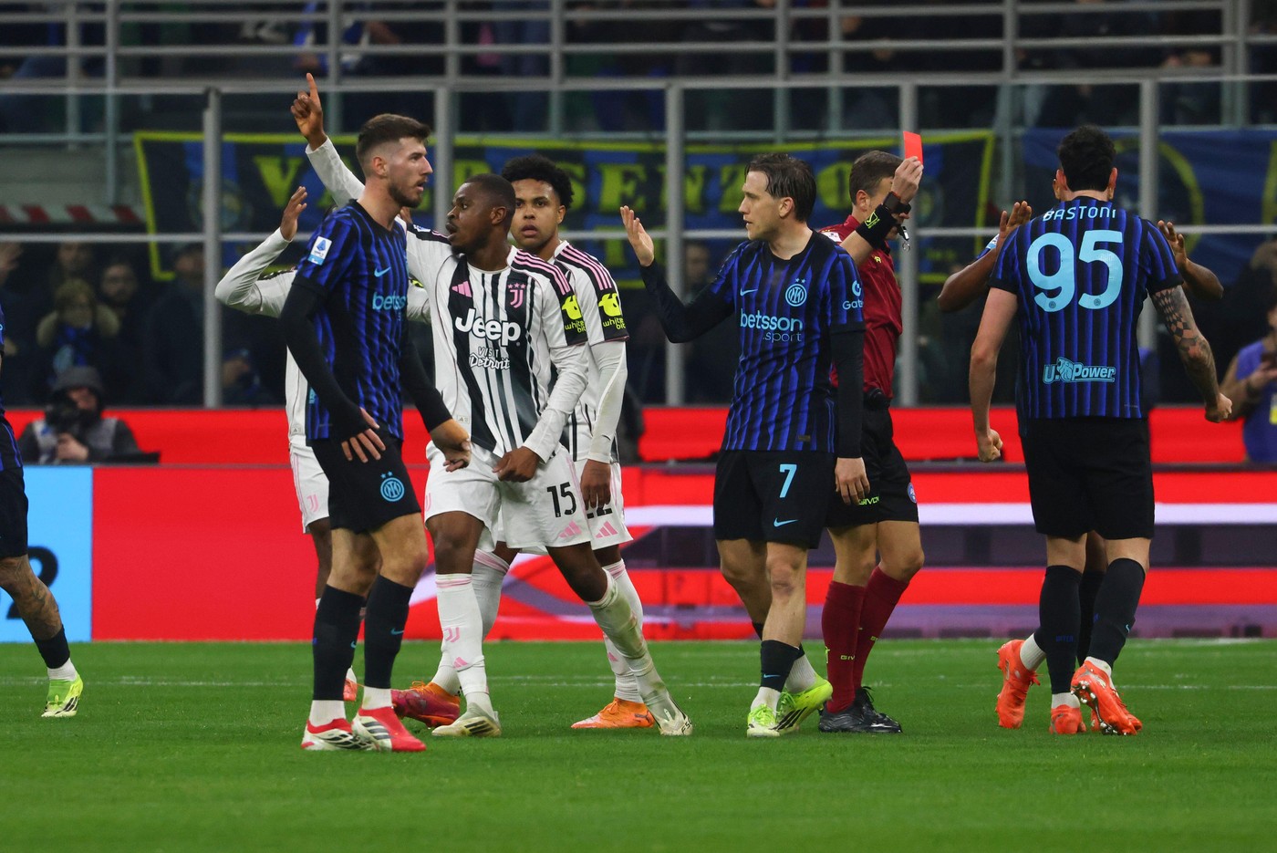 A venit verdictul specialistului, după ce Juventus a rămas în 10 oameni cu Inter: ”Foarte grav”