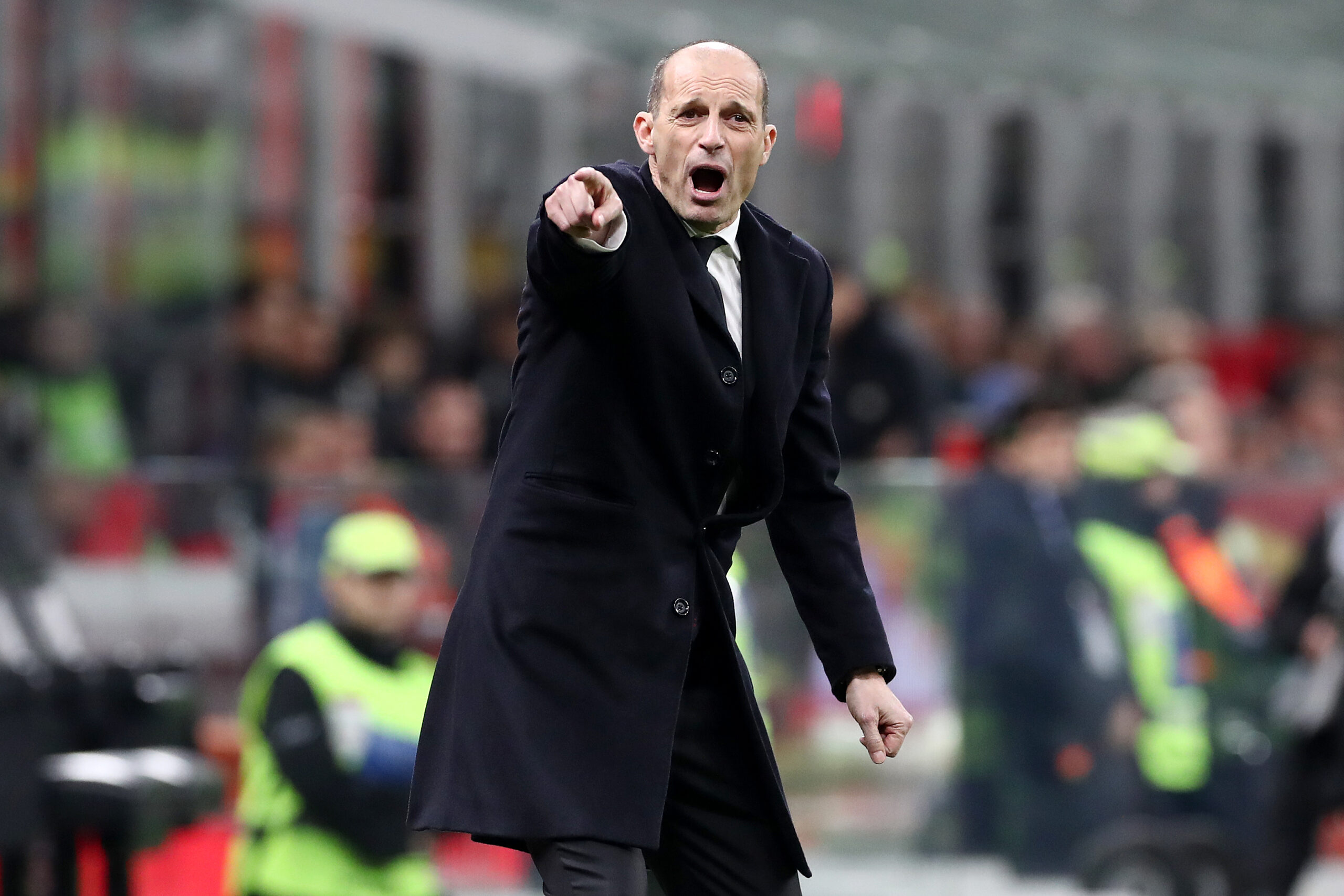 Allegri a răbufnit după ce Fabgregas i a faultat jucătorul: ”Data viitoare voi intra și eu prin alunecare”