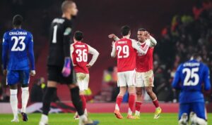 Arsenal s a calificat în finala Cupei Ligii Angliei