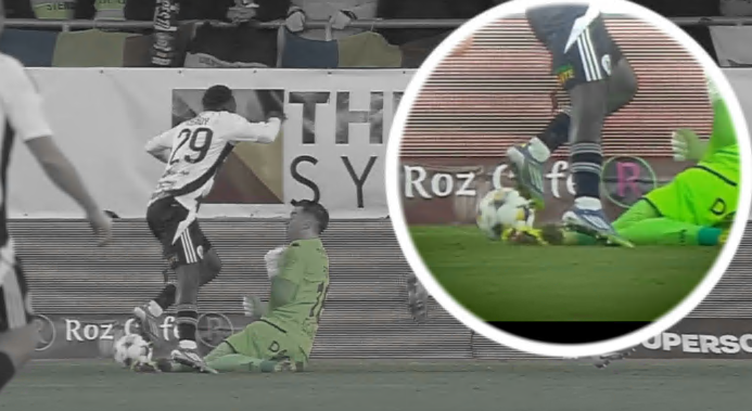 Au dat verdictul, după ce au văzut penalty ul de la U Cluj Rapid: ”Intenționat / E straniu”