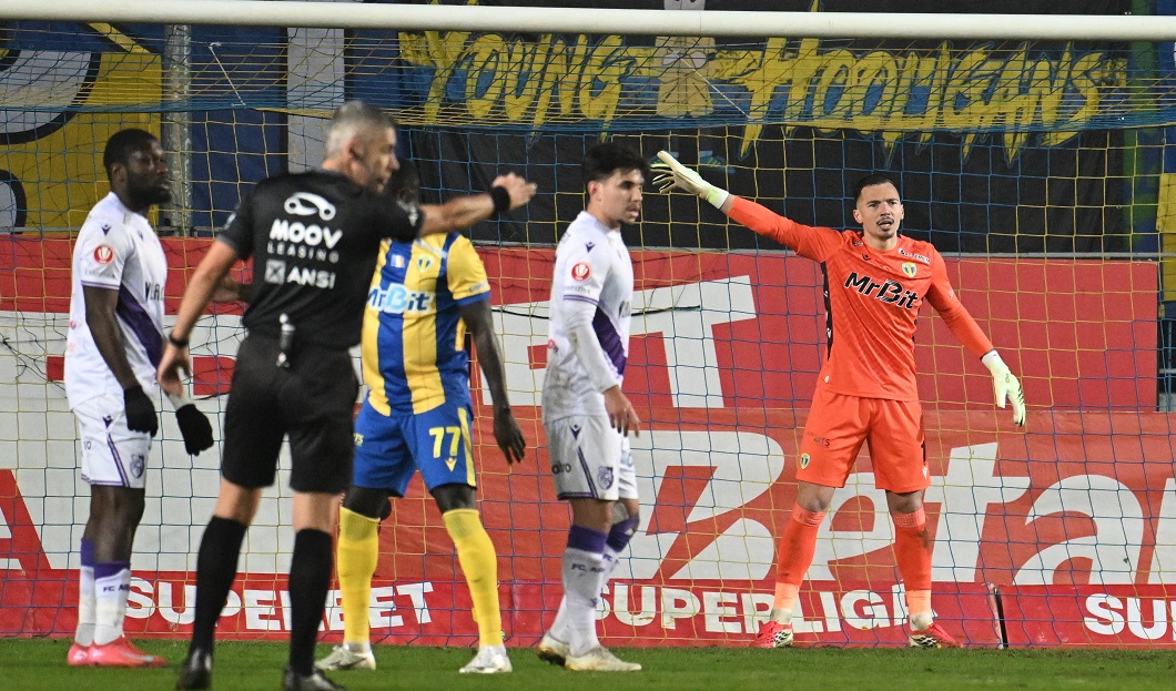 Cer oficial EXCLUDEREA lui Radu Petrescu din arbitraj! ”Nu acceptăm nicio formă de imixtiune în stabilirea play off ului”