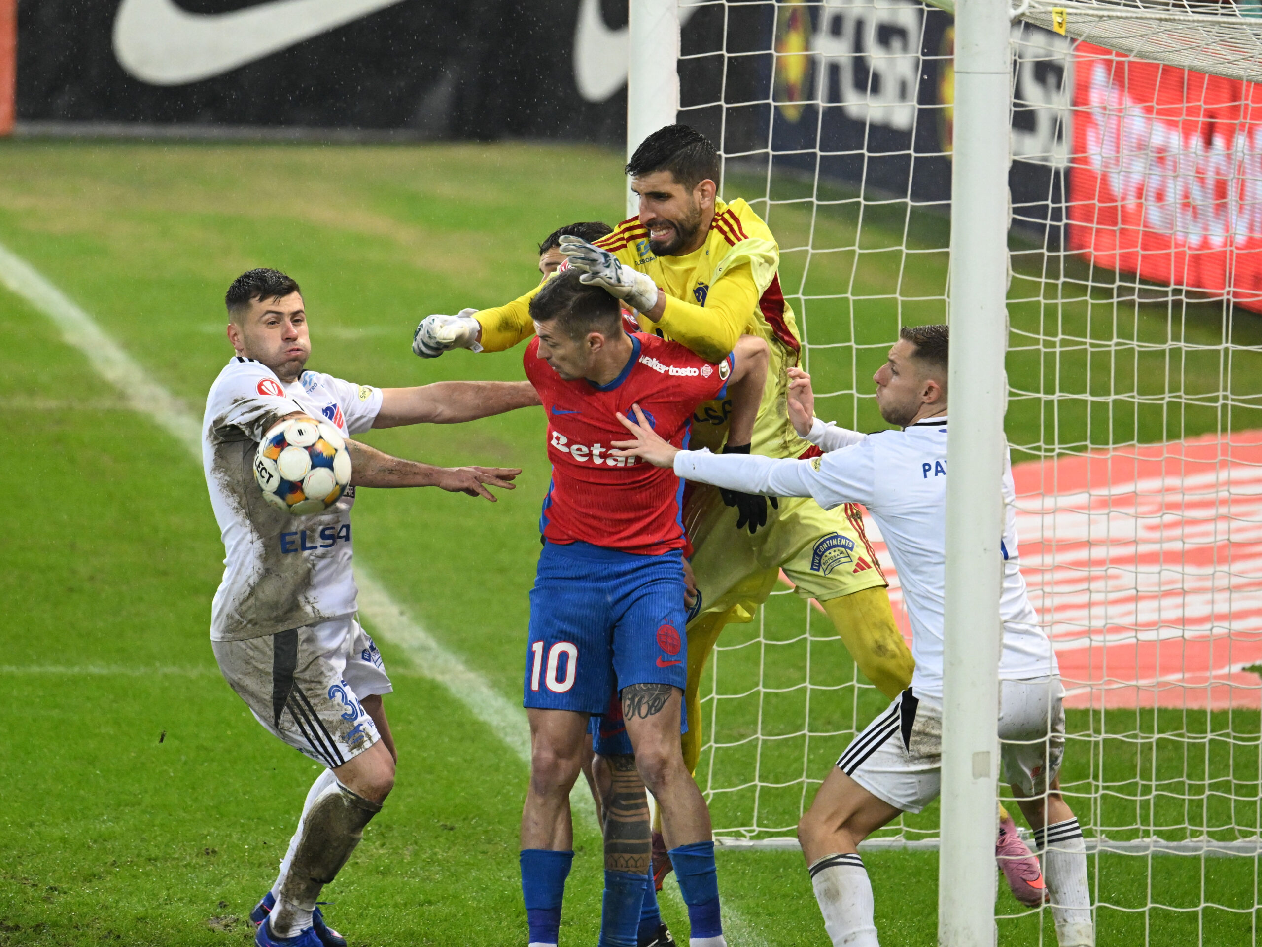 CINCI "finale" pentru FCSB! Programul până la finalul sezonului regulat