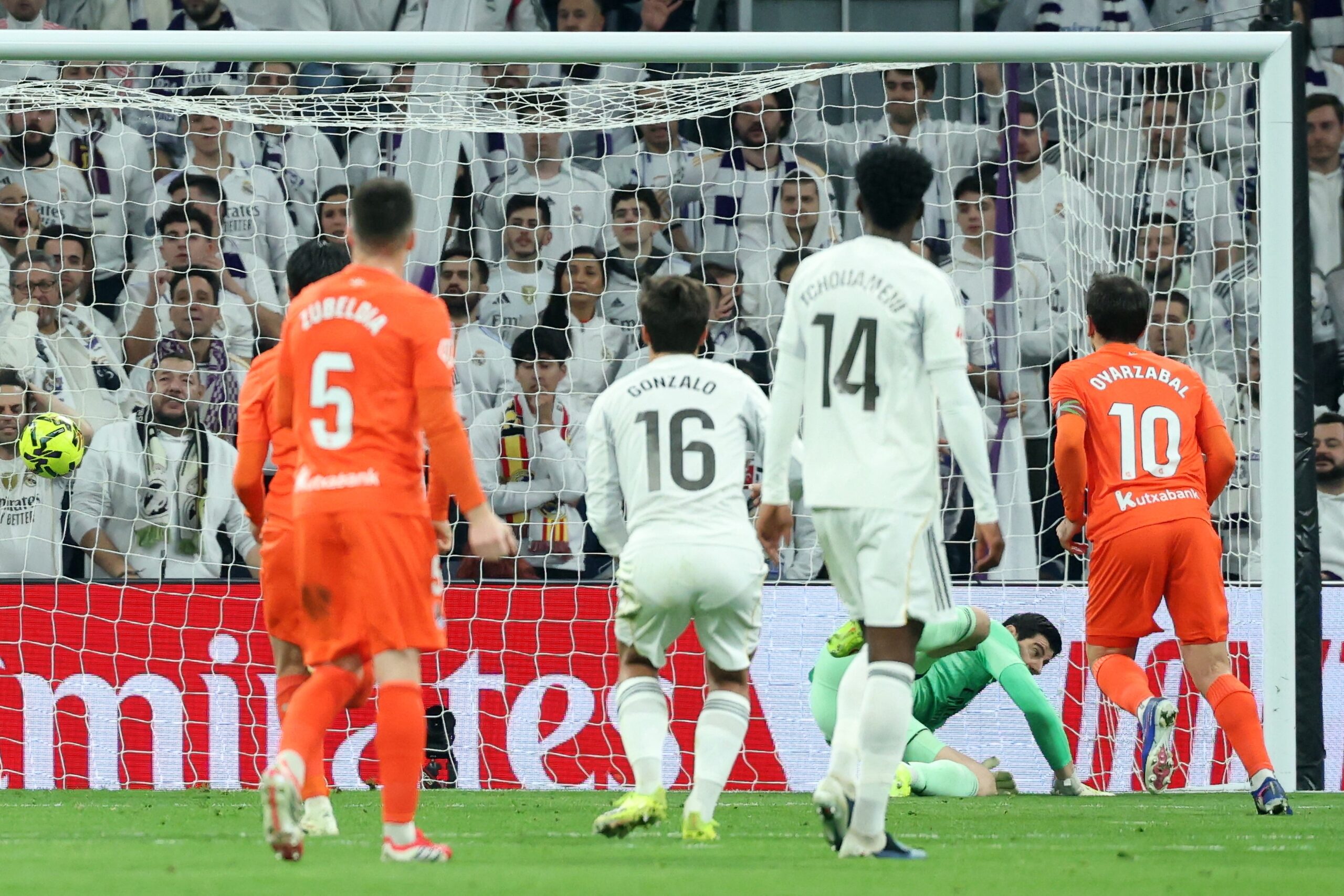 Două penalty uri și două goluri în 5 minute în Real Madrid Real Sociedad