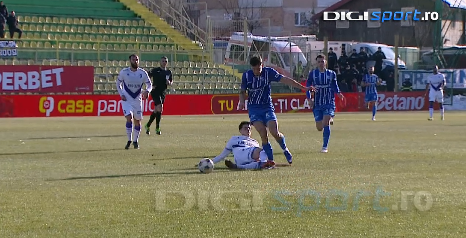 Faza care poate duce FCSB în play out! Tudose a fost iertat de eliminare, apoi a dat pasă de gol în victoria Argeșului