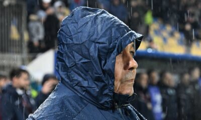 Mircea Lucescu pleacă din România
