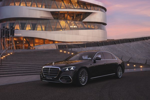Noul Mercedes Benz S Class: redefinirea luxului într o eră digitală