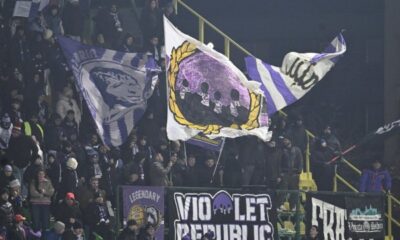 Proteste la sediul FRF după Petrolul FC Argeș 2 1! Suporterii piteșteni au izbucnit: ”Adunătură de mafioți și hoți!”