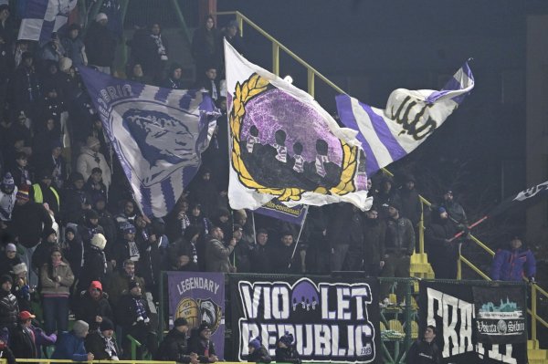 Proteste la sediul FRF după Petrolul FC Argeș 2 1! Suporterii piteșteni au izbucnit: ”Adunătură de mafioți și hoți!”