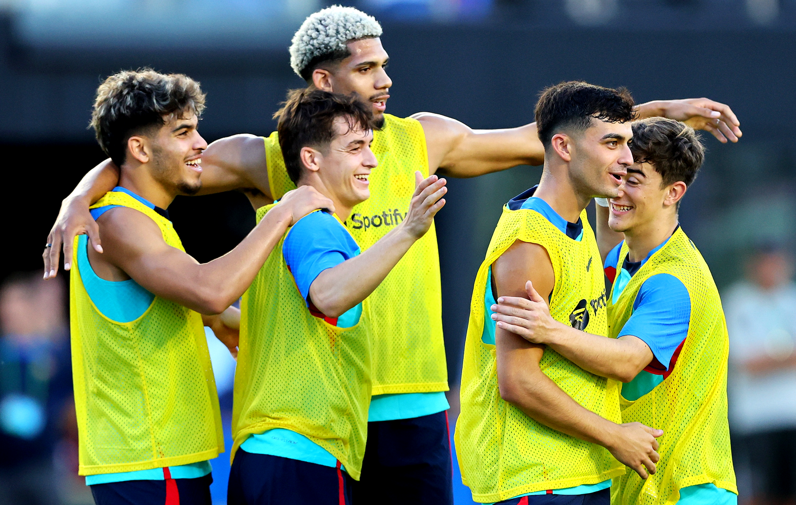 S ar umple de bani! Vrea să plece de la Barcelona în Arabia Saudită, la 22 de ani