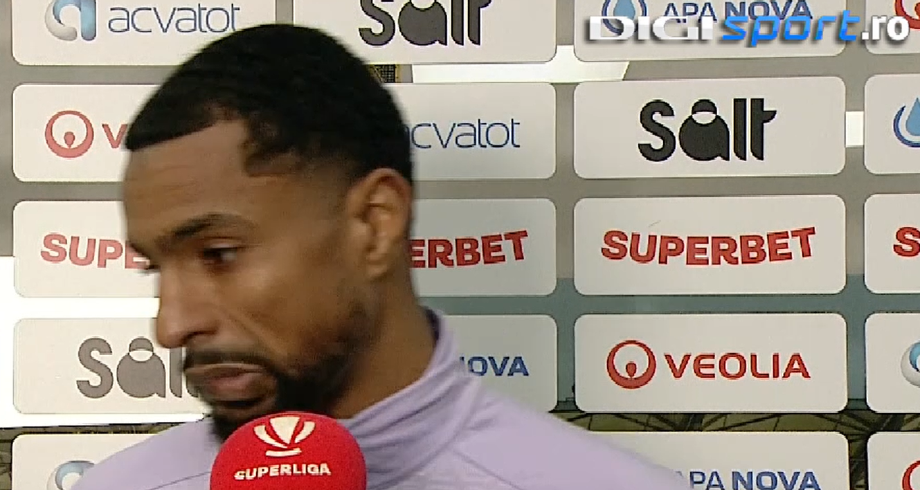 Scene cum rar se văd: a mers peste el la flash interviu! ”Dă i, bă, drumul la vestiar!”